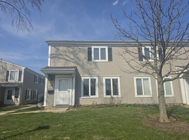 726 E Old Willow Road, Prospect Heights, IL 60070