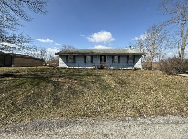587 Jenkins, Falmouth, KY 41040
