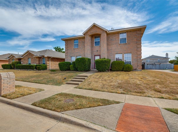 1308 Arbordale Court, Lancaster, TX 75134