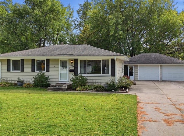 4409 Poplar Bridge Road, Bloomington, MN 55437