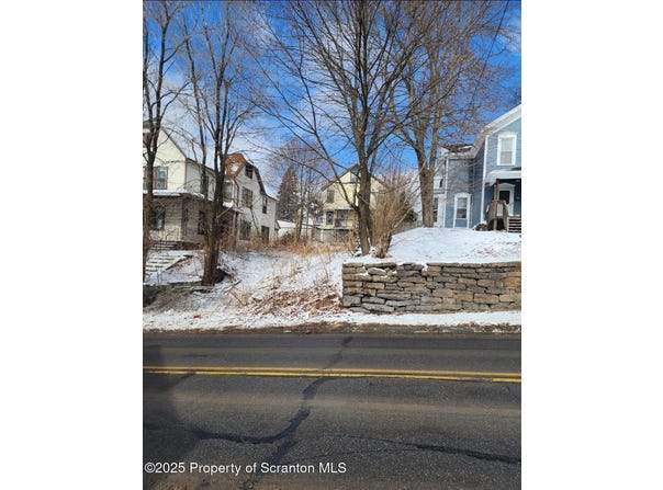 25 Canaan Street, Carbondale, PA 18407