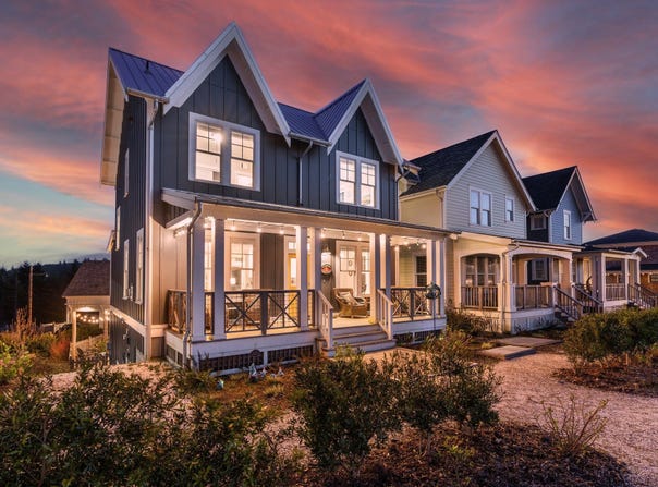 11 Horizon St, Pacific Beach, WA 98571