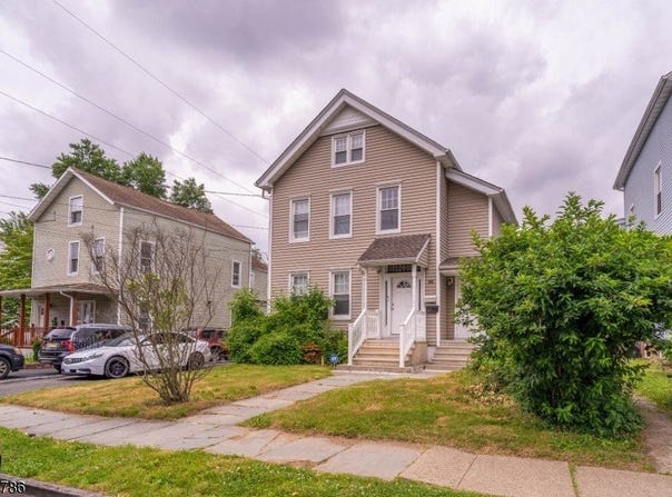 90 Thomas St, Bloomfield Twp., NJ 07003-2411