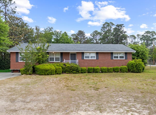 555 Ada Drive, Millen, GA 30442