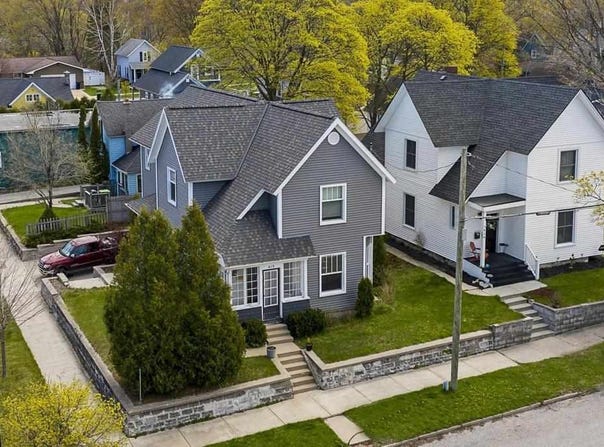 415 Liberty Street, Petoskey, MI 49770
