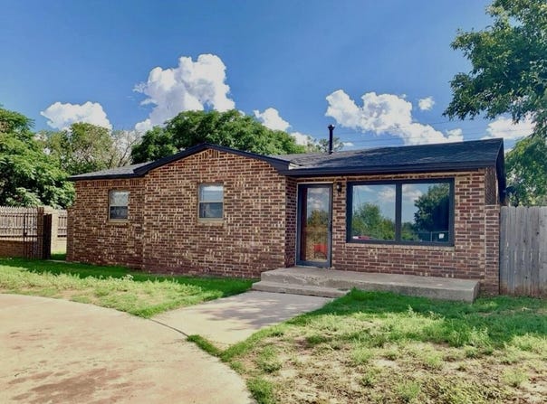 319 76th Street, Lubbock, TX 79404