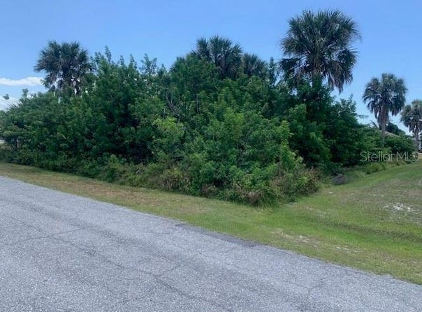 18065 REPUBLIC AVENUE, PORT CHARLOTTE, FL 33948