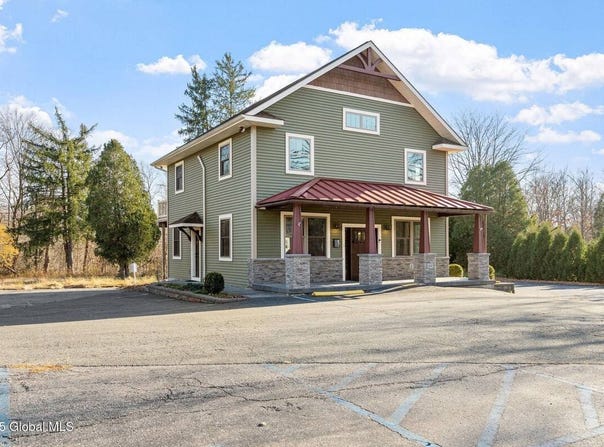 658 Saratoga Road, Glenville, NY 12302