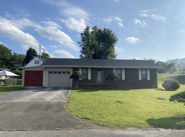 24 Cardinal Heights Road, Williamsburg, KY 40769
