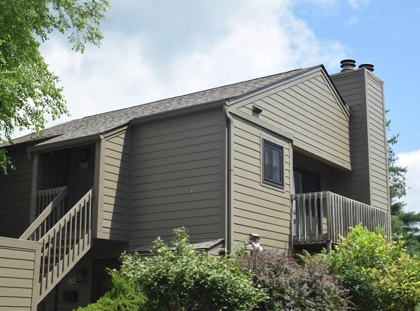 9335 S Lake Ridge Drive, Bloomington, IN 47401