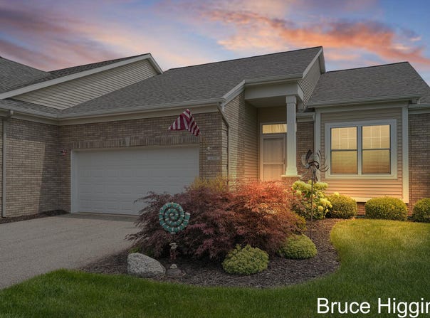 6550 Gracepoint Drive SE, Caledonia, MI 49316