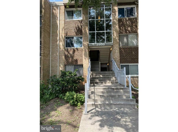 2900 KINGS CHAPEL ROAD, FALLS CHURCH, VA 22042