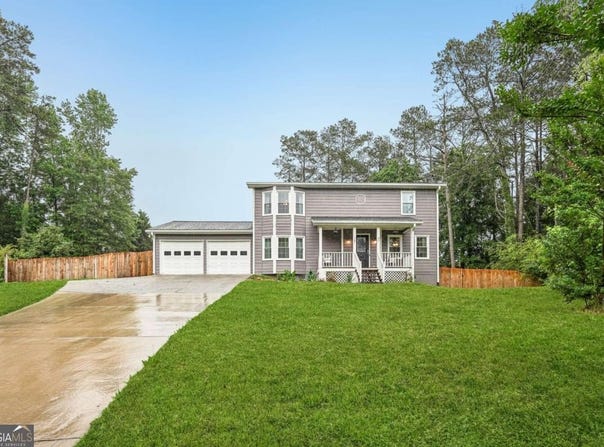 1752 Shadybrook, Lawrenceville, GA 30043