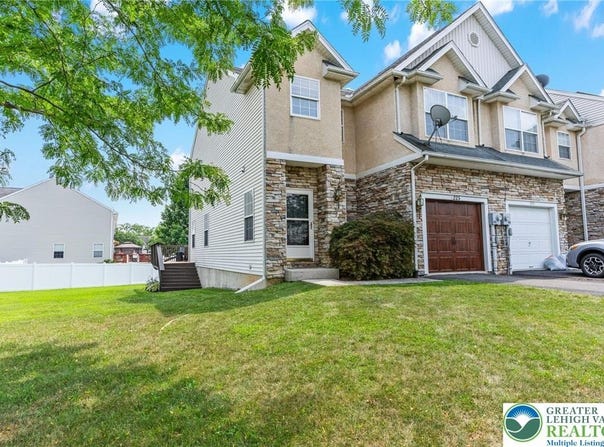 225 Maple Court, Alburtis Boro, PA 18011