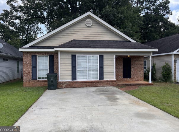 129 Rolling Woods, Warner Robins, GA 31088