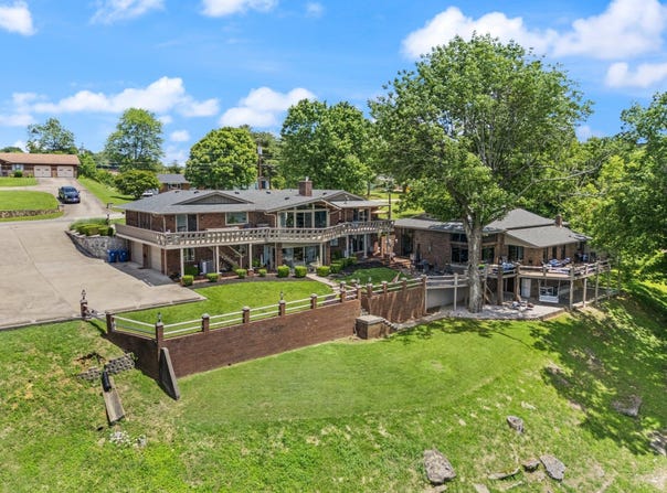 275 Lakeview Drive, Somerset, KY 42503