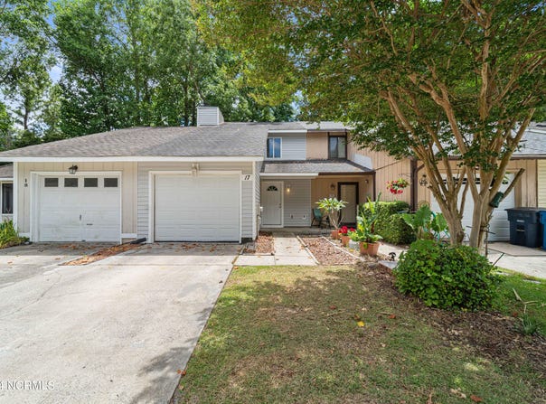 17 S Onsville Place, Jacksonville, NC 28546