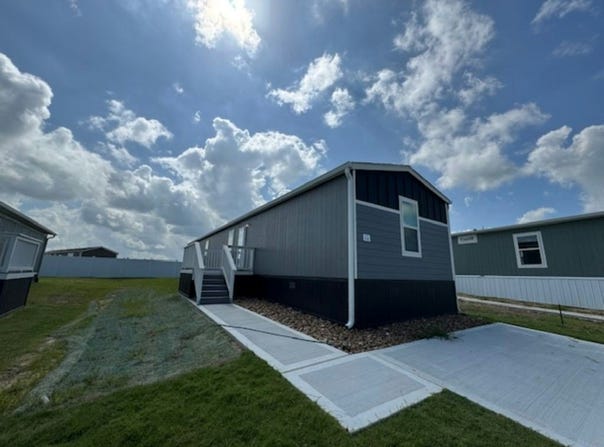 42 Open Range Trail, Willis, TX 77318