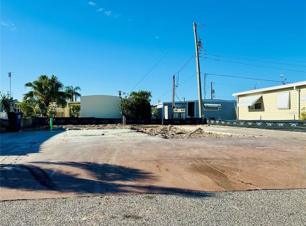 2803 12TH STREET W, PALMETTO, FL 34221