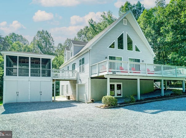 444 POINT DRIVE, BUMPASS, VA 23024
