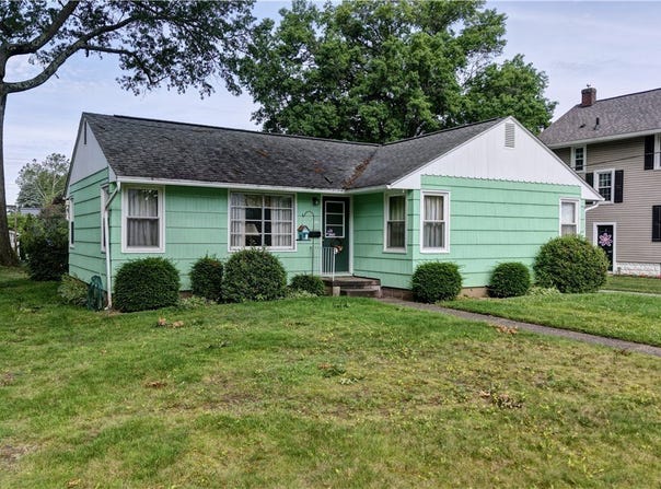 1016 Dover Avenue, Dover, OH 44622