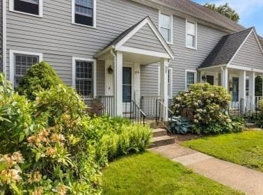 336 Twin Lakes Dr, Halifax, MA 02338