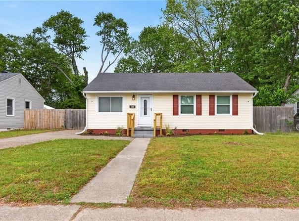 211 Courtney Drive, Hampton, VA 23669