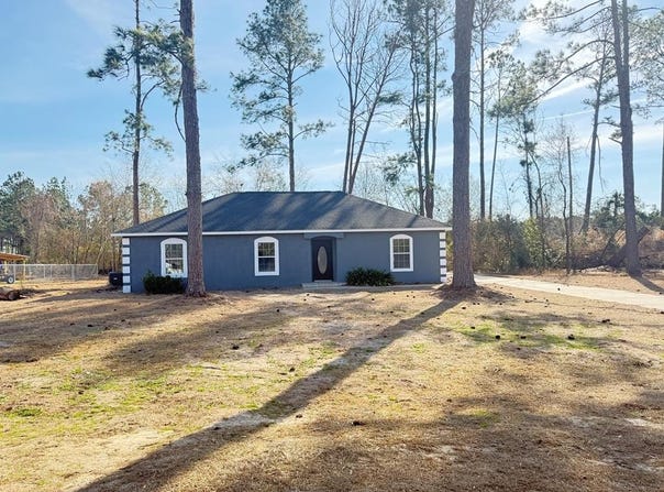285 English St, Douglas, GA 31533