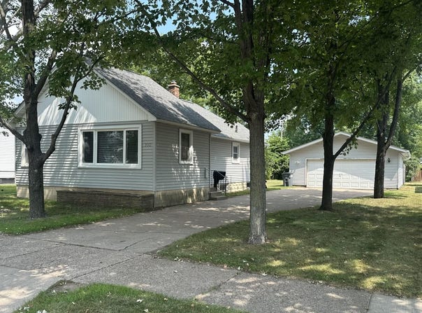 330 13TH STREET NORTH, Wisconsin Rapids, WI 54494