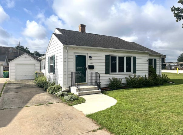 1830 PREBLE Avenue, GREEN BAY, WI 54302-2937