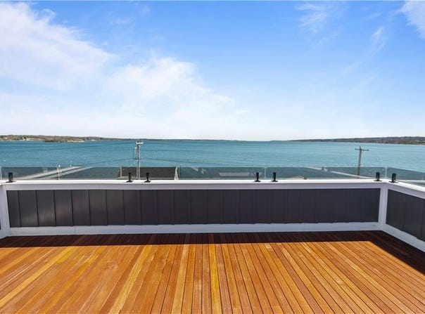386 Park Avenue, Portsmouth, RI 02871