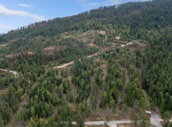 220 Hawkwind Trl, Cocolalla, ID 83813