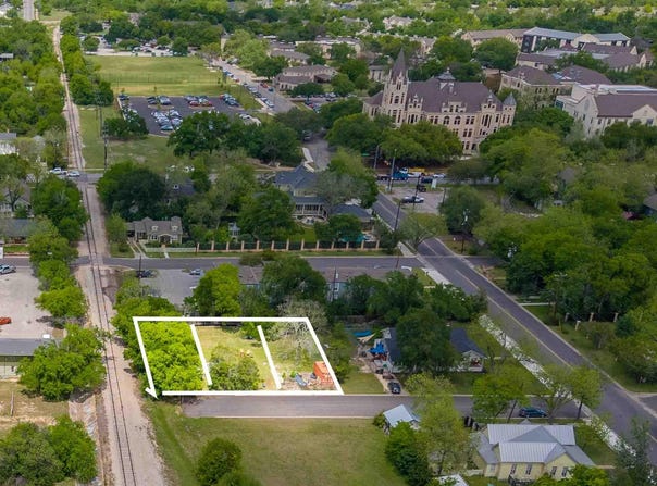 E 14th St, Georgetown, TX 78626