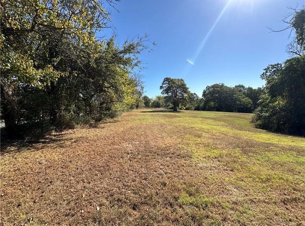 S Pleasant Ridge  RD, Rogers, AR 72756