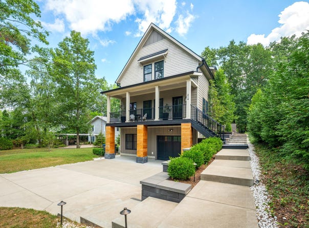 214 Marx Drive, New Buffalo, MI 49117