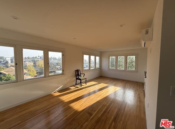 Los Angeles, CA 90026