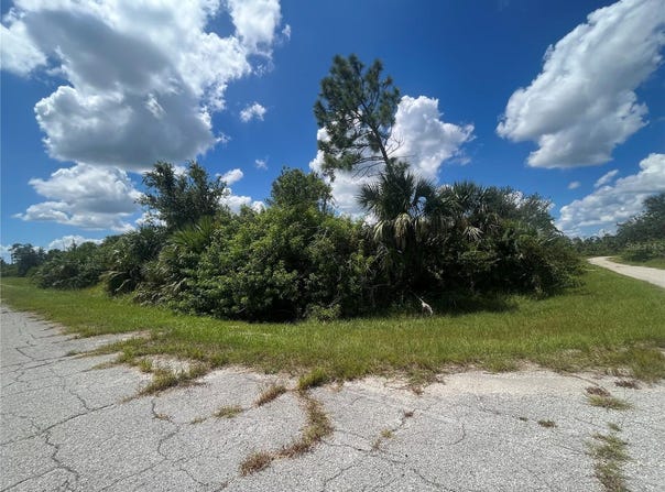 ROSEQUEEN CIRCLE, NORTH PORT, FL 34288