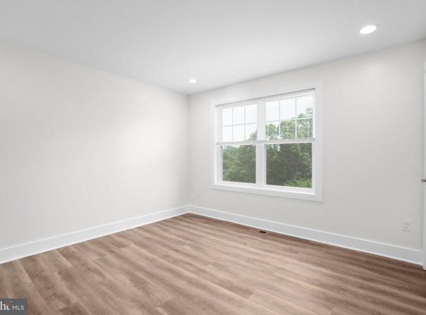 10302 LAUREL RIDGE WAY, FREDERICKSBURG, VA 22408