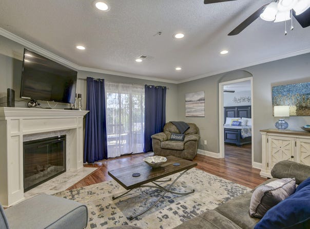 350 S Wildwood Drive, Branson, MO 65616
