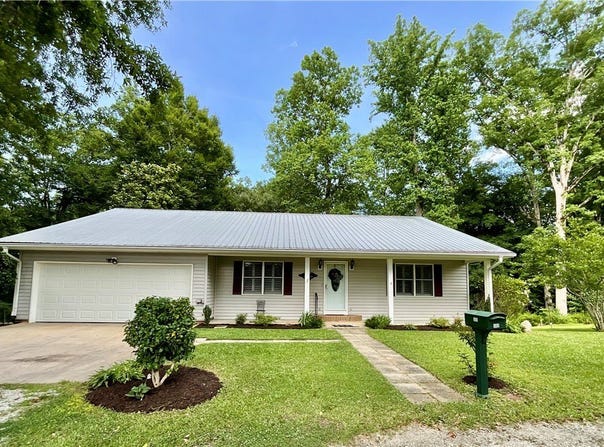 300 Playground Road, Walhalla, SC 29691
