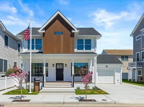 113 N Belmont Ave, Margate, NJ 08402