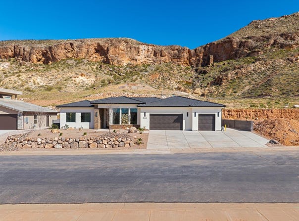 366 N 200 E, La Verkin, UT 84745