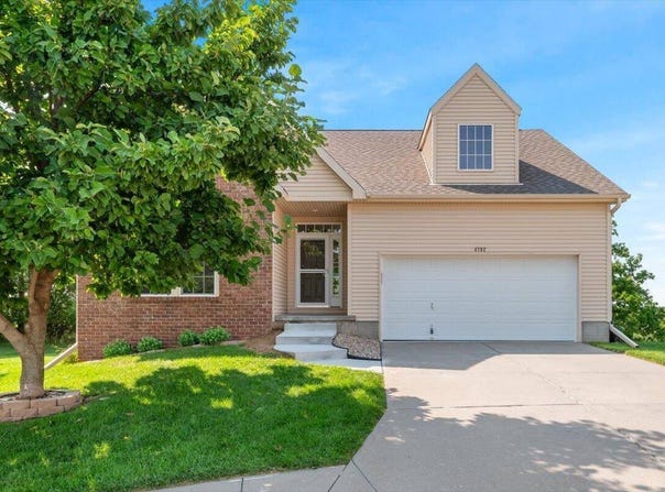 4792 Cedarbrook Drive, Council Bluffs, IA 51503