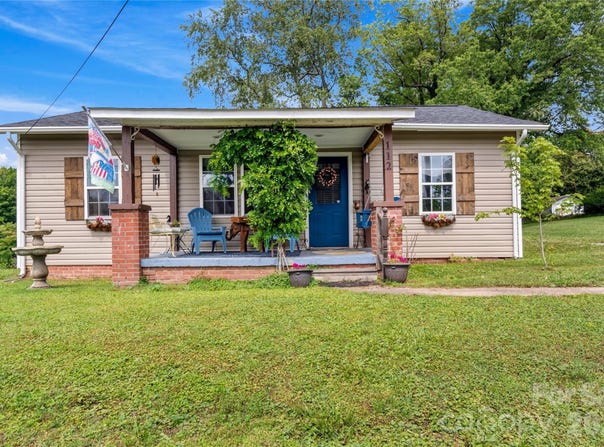 112 Hillcrest Street, Jonesville, NC 28642