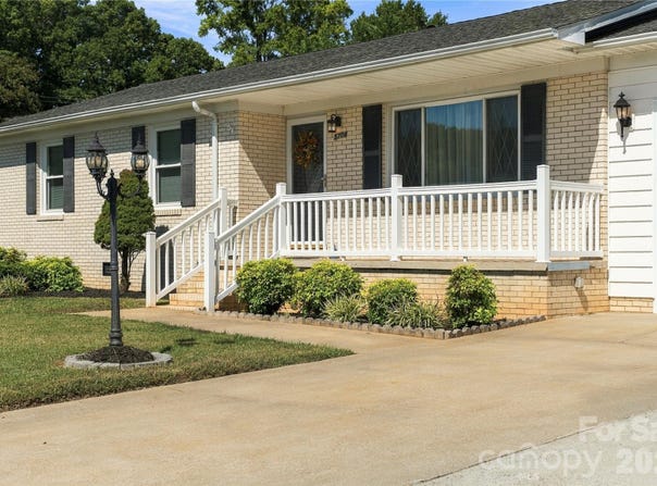 5708 Danville Drive, Kannapolis, NC 28081