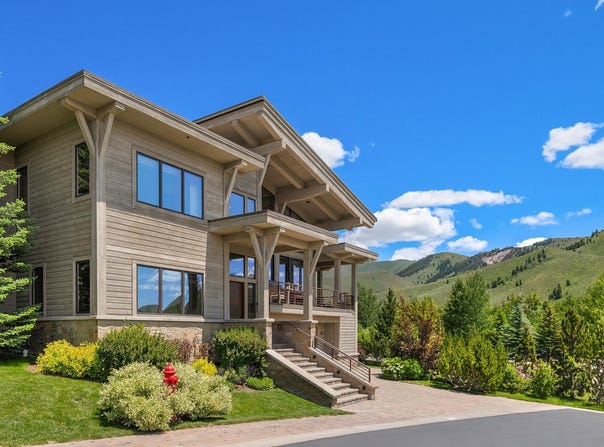19 Cloud Nine Dr, Sun Valley, ID 83353