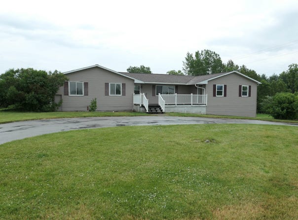 1608 Linksview Way, Gladwin, MI 48625
