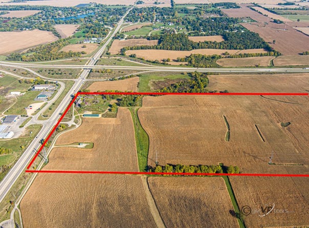 1203 IL Rt 26 N, FREEPORT, IL 61032