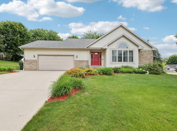 1404 Russet Circle, Reedsburg, WI 53959