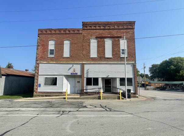 103 W Main Street, Larwill, IN 46764